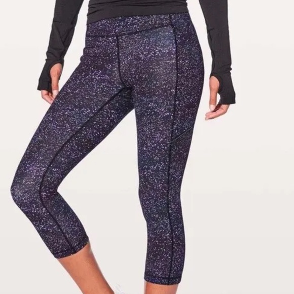 Lululemon Leggings Size 6! Galaxy print - Picture 1 of 6